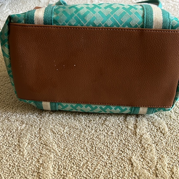 Tommy Hilfiger bag - Picture 9 of 9